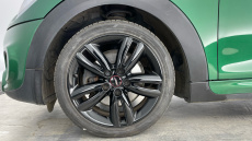 MINI Hatchback 2.0 Cooper S Sport II 3dr Auto [Comfort/Nav Pack] Petrol Hatchback